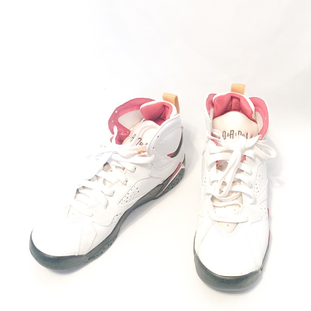 Like NEW Nike Jordan's Sneakers sz 5Y White Red